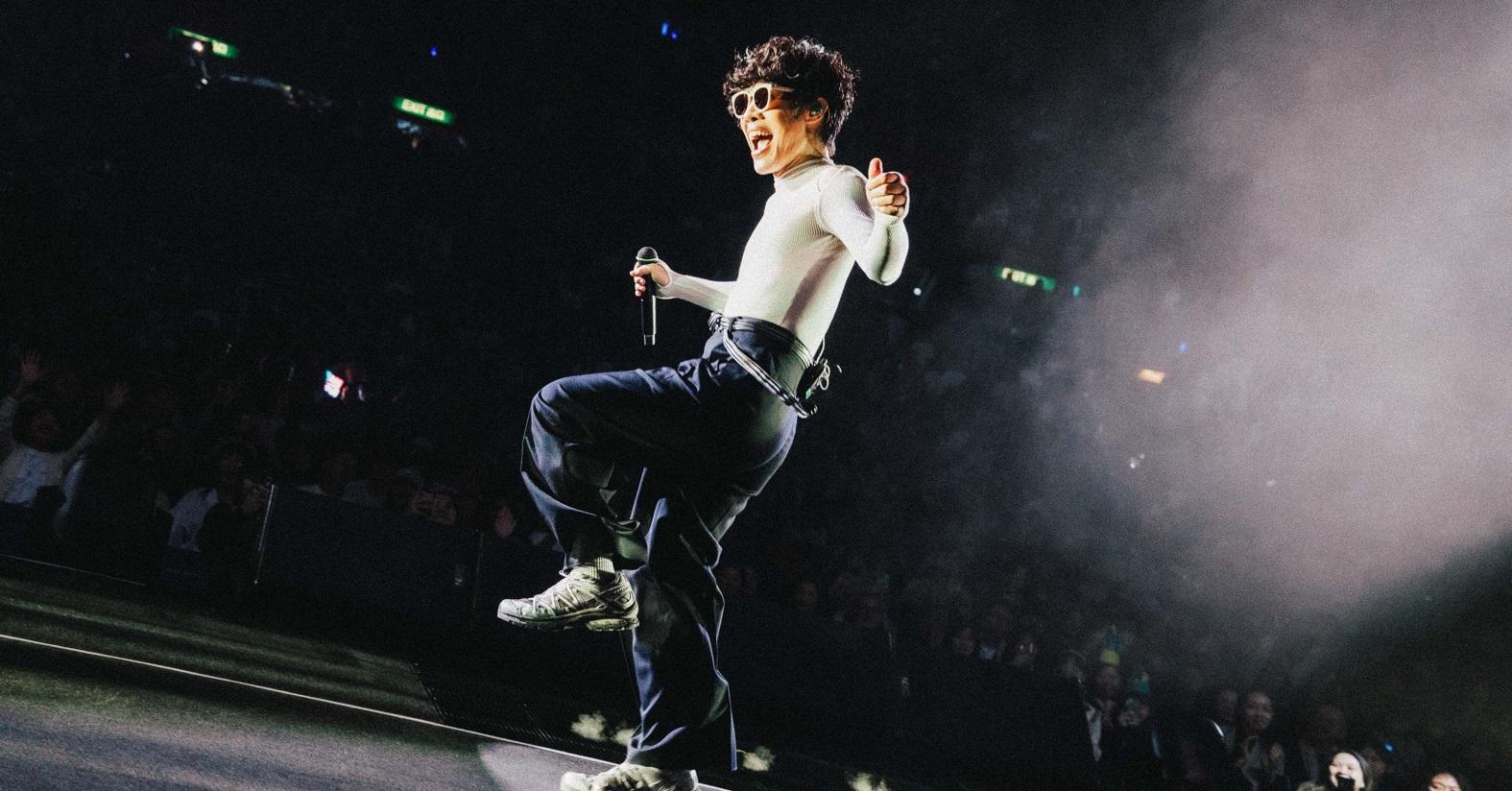 盧廣仲演唱會｜3度encore全場high爆 與觀眾selfie直認唱廣東歌好難 