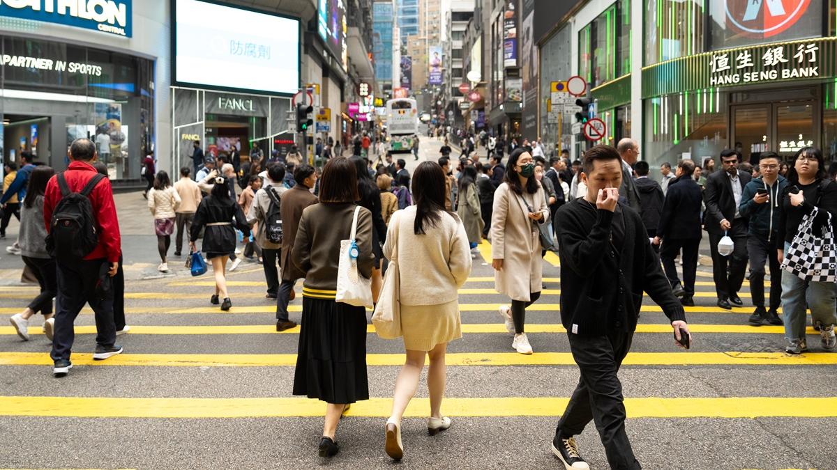 政府預計1.2萬名納稅人會受兩級稅制影響。(資料圖片／林靄怡攝)