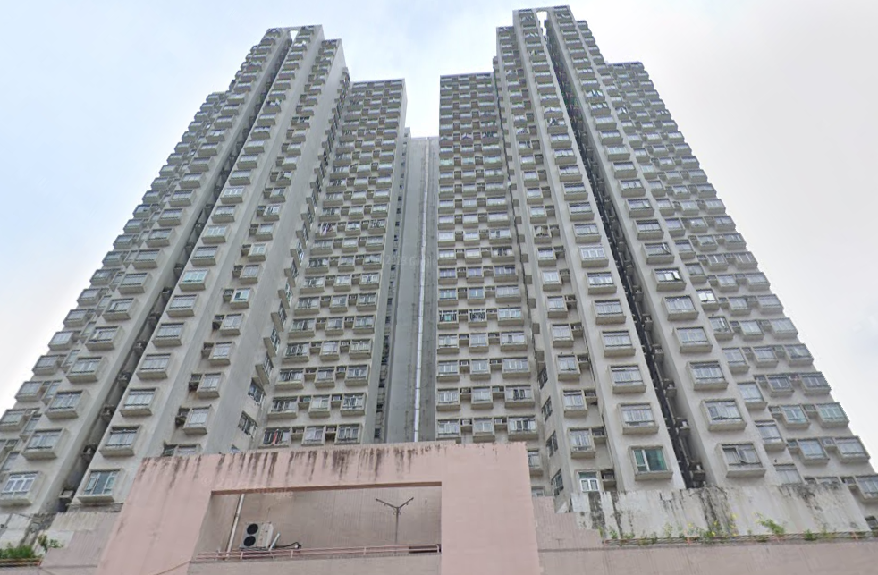 元朗鉅發大廈獲上車客零議價，以400萬元入市兩房。