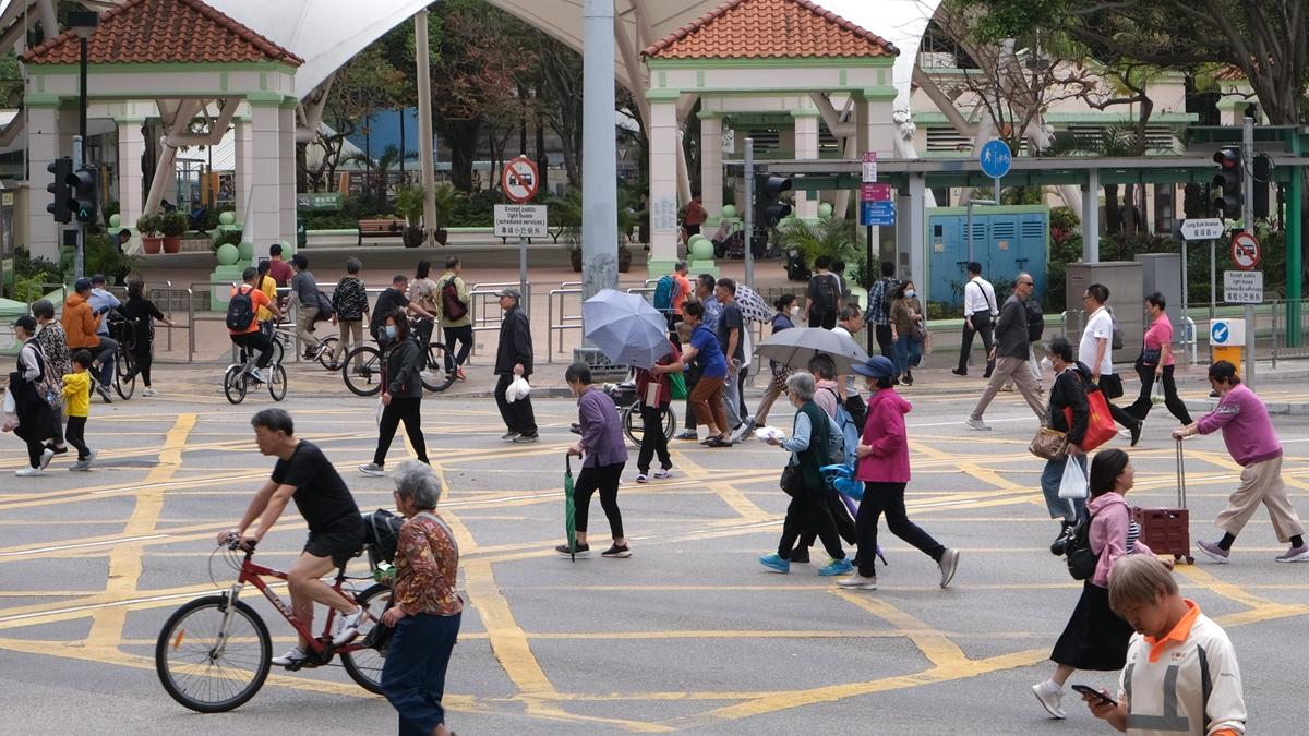 上水馬會道與龍琛路交界的十字路口。(羅庸軒攝)