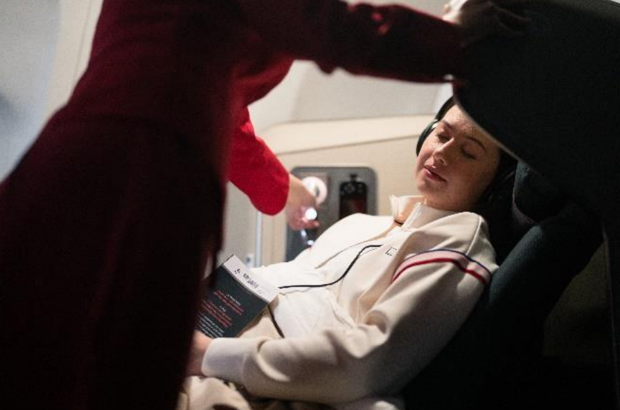 國泰航空｜港游泳奧運選手何詩蓓擔任品牌代言人　何詩蓓：出行首選航空公司