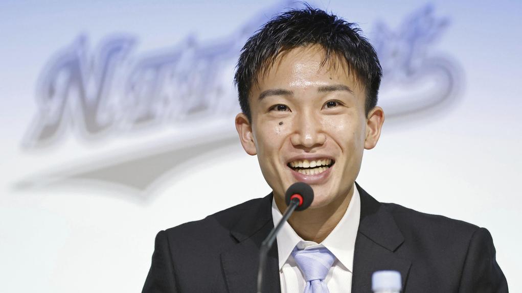 桃田賢斗舉行記者會宣布退出國家隊。(美聯社)