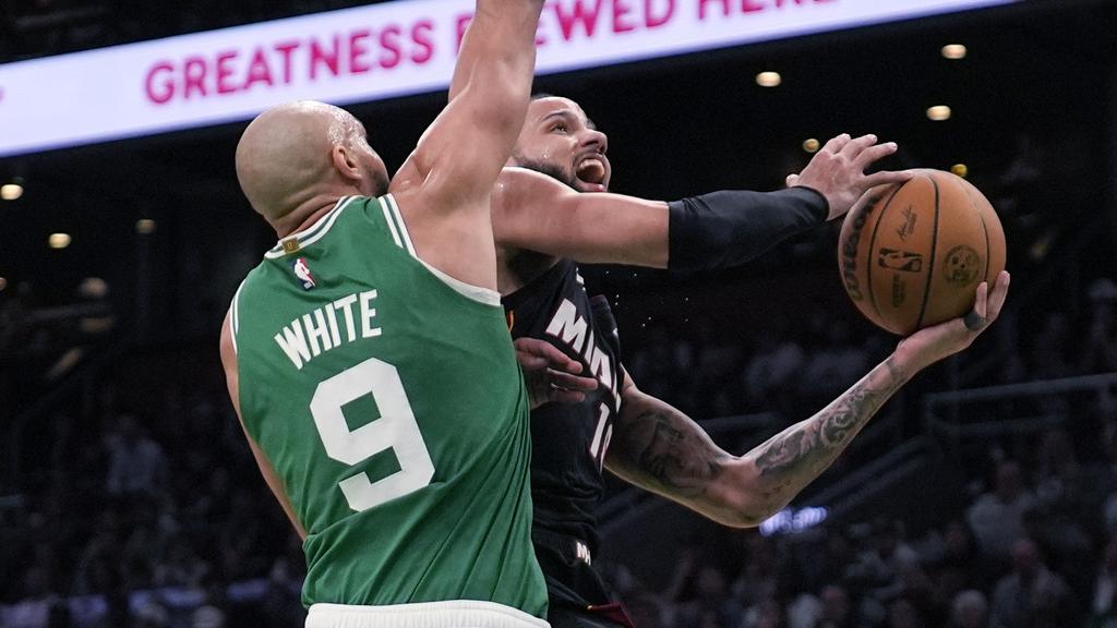 熱火在季後賽第2場擊敗塞爾特人，場數追平1:1。(美聯社)