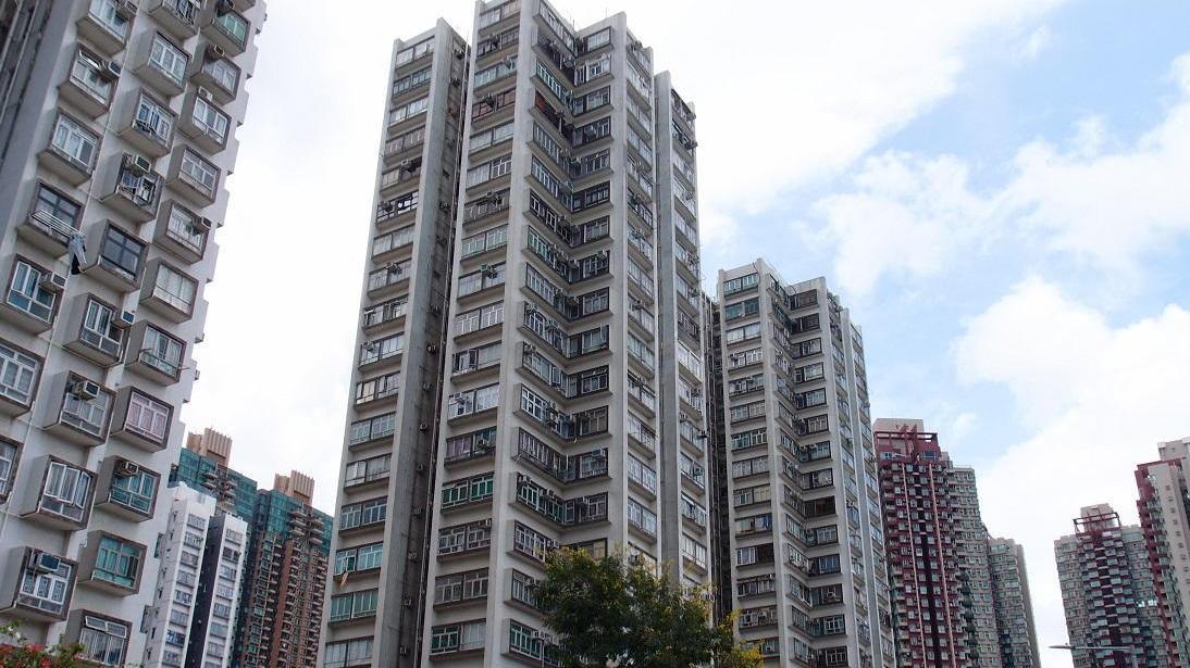 元朗好順意大廈高層兩房戶，最新以8,800元承出，呎租約33元。