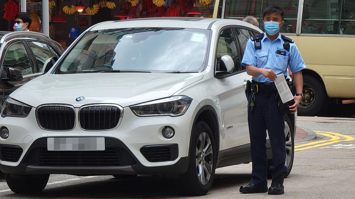 警方去年就違例泊車發出301萬張「牛肉乾」，當中98%以電子方式發出。(資料圖片／鍾式明攝)