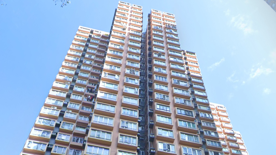 大圍區本月交投按月跌約四成，其中上車盤愉景花園暫錄約3宗成交，當中包括一伙兩房蝕讓個案。