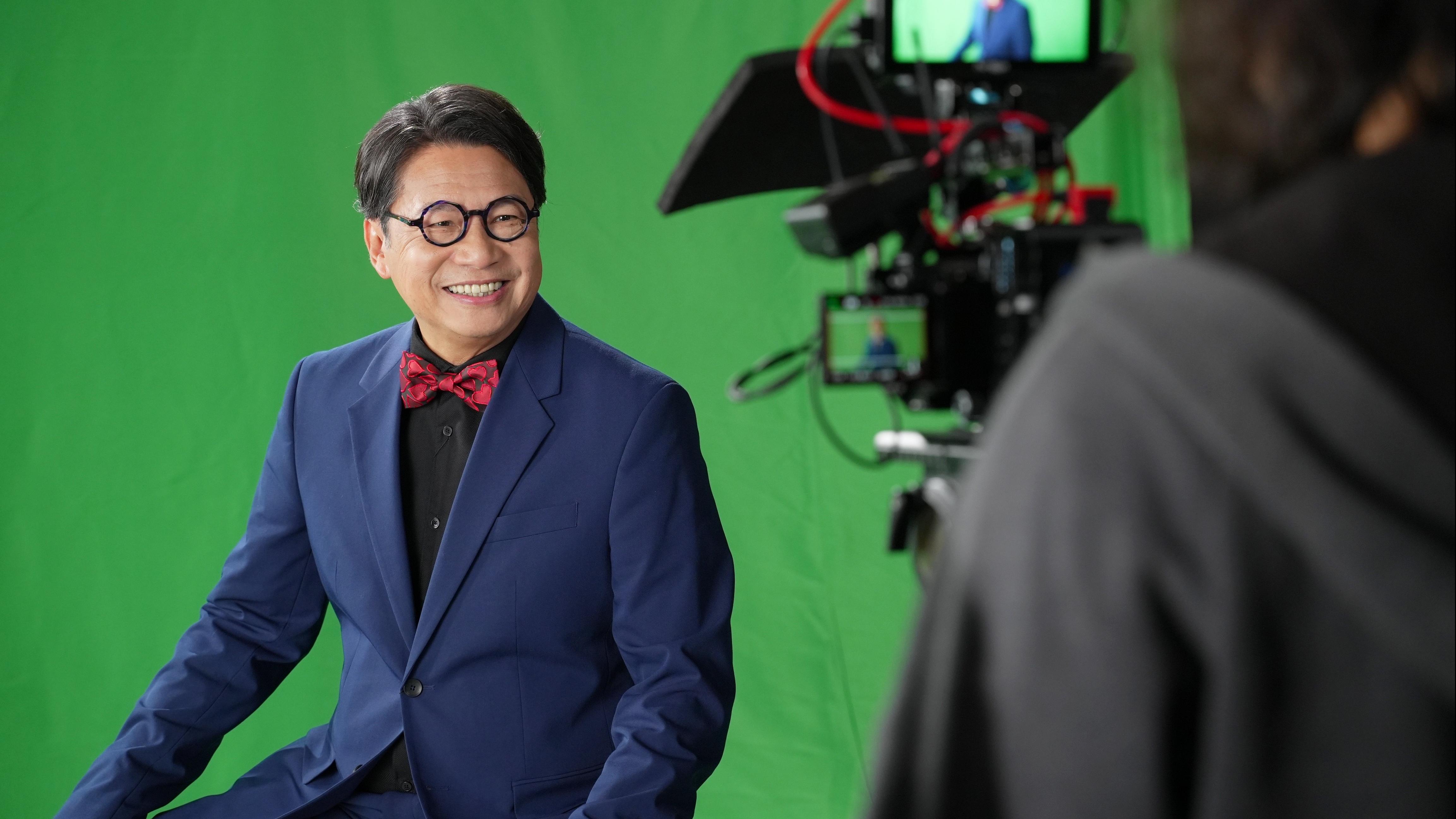 60歲鄭子誠拍廣告飾演多角考演技 家中四隻愛犬成強心最大動力