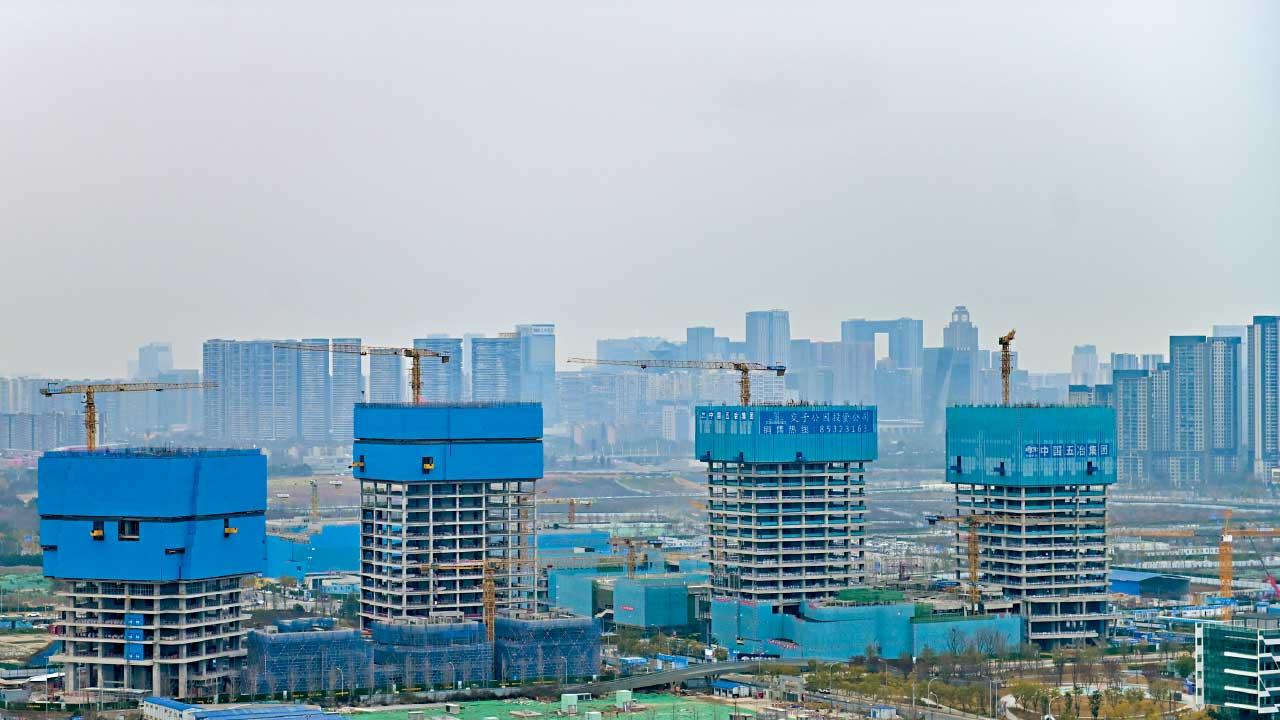 基金經理 : 救市方向正確 組合拳料加快內地樓市經濟見底