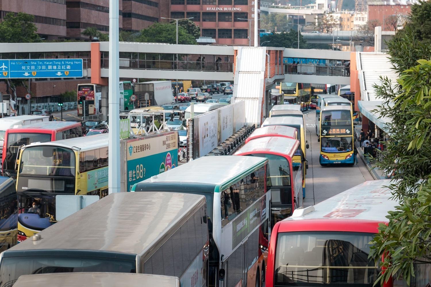 風球馬力斯 交通設施