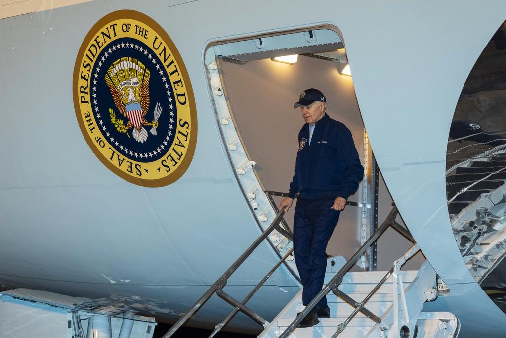 拜登周六乘總統專機飛抵特拉華州。(美聯社)