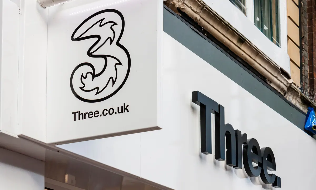 3英國與Vodafone洽併業務案獲英國通過　長和全日升近4%