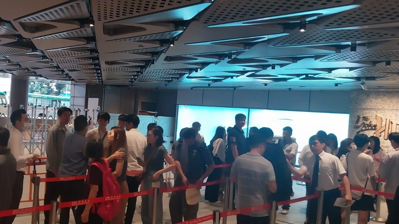 The YOHO Hub II首日開放示範單位大排長龍 吸引5000人次到場參觀｜元朗新盤