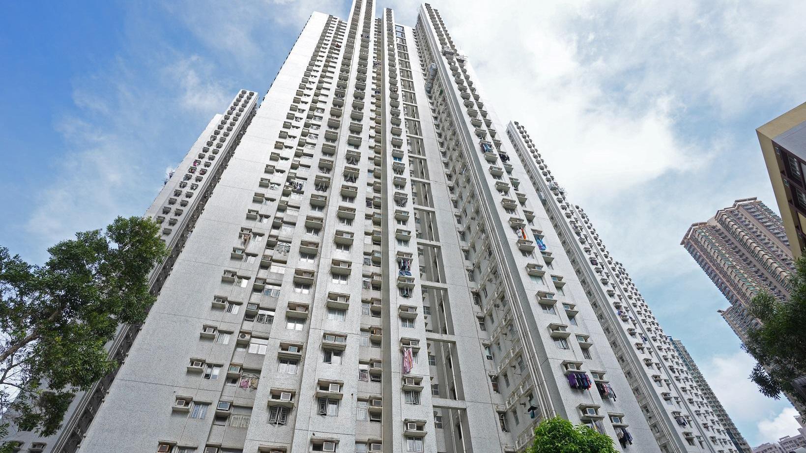 將軍澳居屋富康花園高層兩房，放盤兩周便獲白居二買家以342萬元承接。(資料圖片)