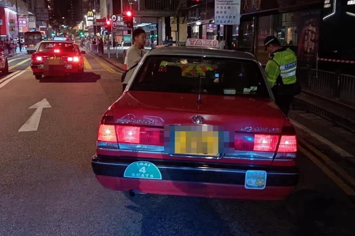 警方一連9日進行打擊的士違規行動。(警方提供)