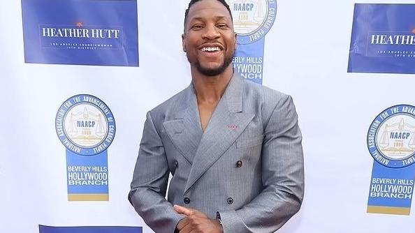 「征服者康」Jonathan Majors家暴罪成 首次現身公開場合