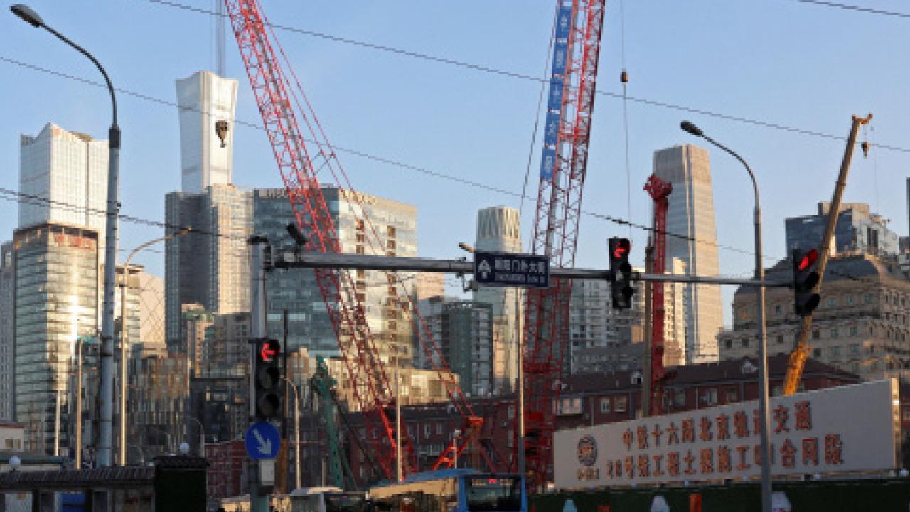 再破「六絕」？