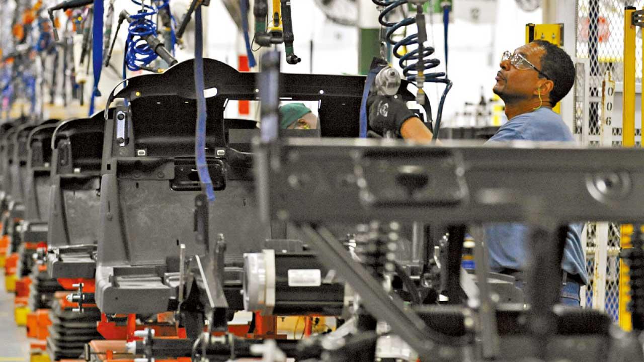 美國要重拾製造業 只有產業降級