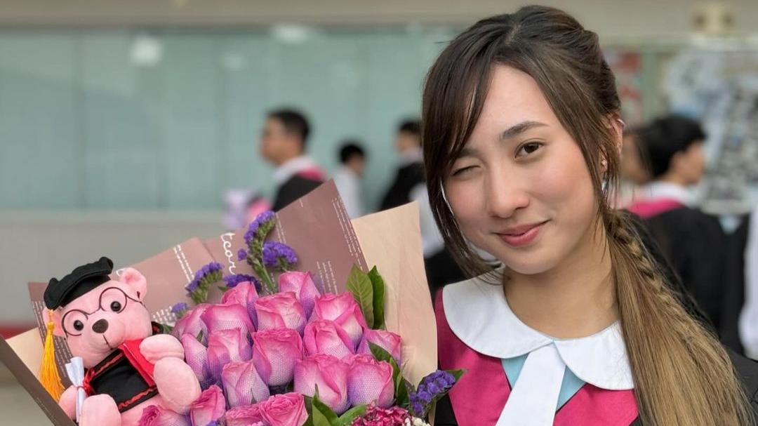 鍾柔美中學畢業考獲全班第一 保錡留言祝賀