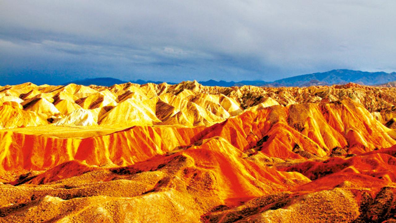 暢遊絲綢之路 揭開神秘面紗 欣賞大自然千年奇跡