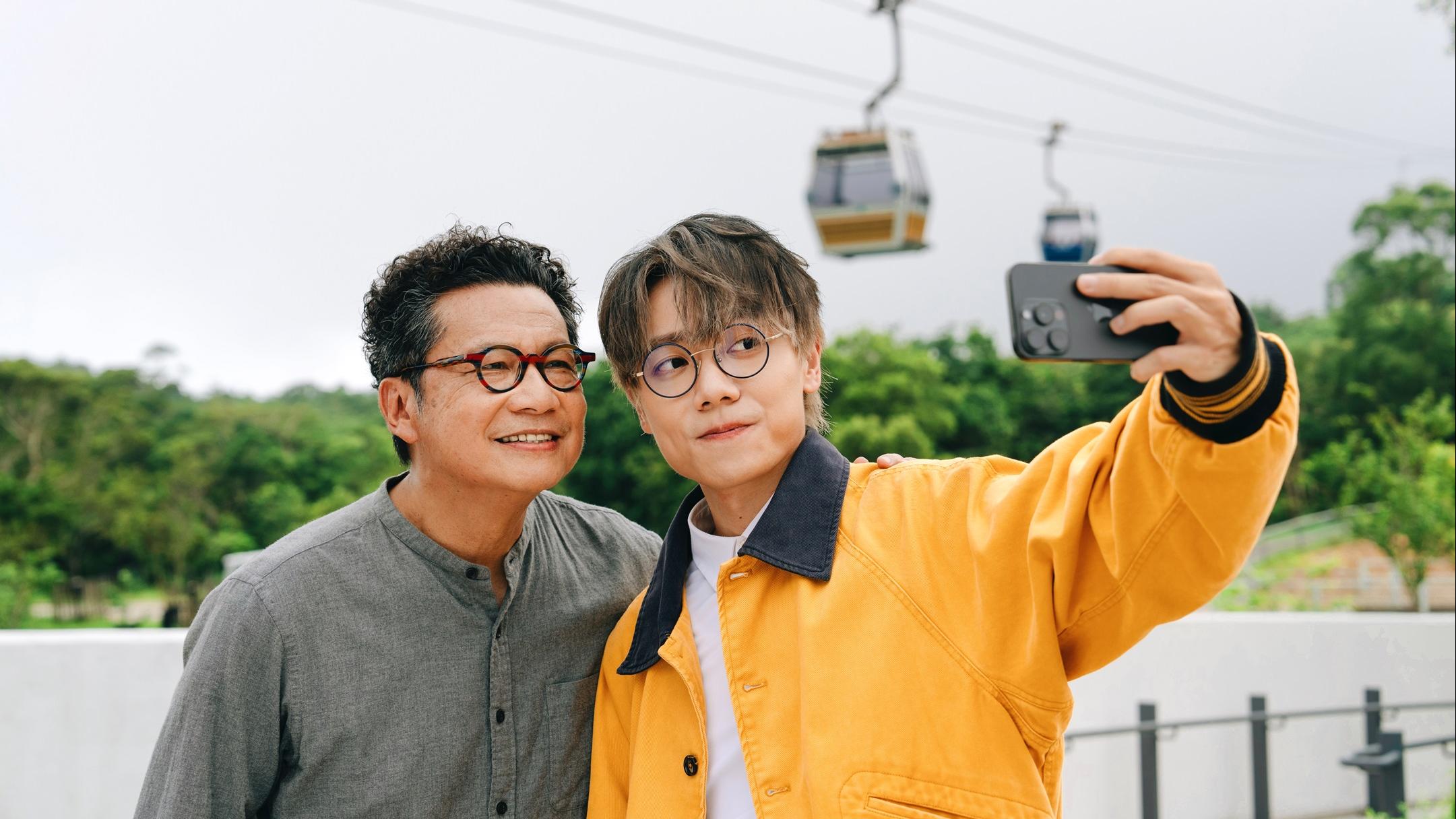 林家謙鄭子誠合作做父子 自嘲歌藝被人彈似胖虎