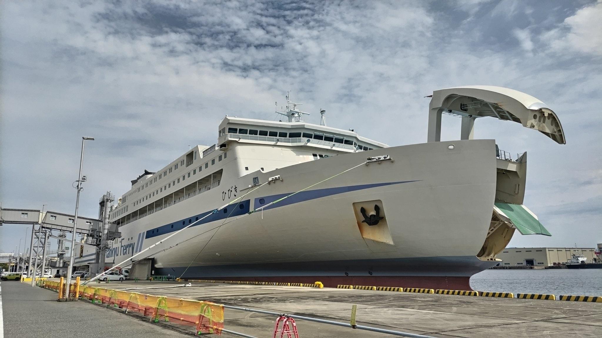 往來大阪至九州新門司港的汽車渡輪。(網上圖片)
