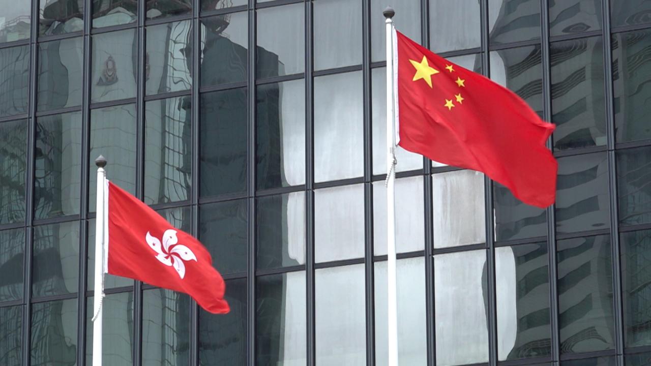 政府正籌備製作新一輯宣傳教導市民尊重及正確使用區旗區徽