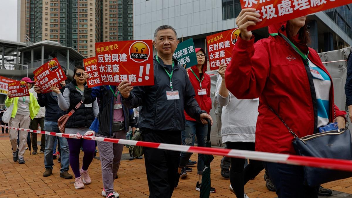 2023年將軍澳反填海遊行，是撤銷限聚令和口罩令後首個遊行。(資料圖片／路透社)