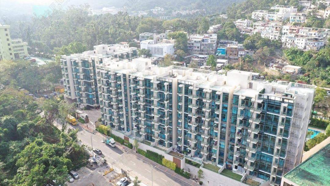 西貢低密度屋苑逸瓏海滙近年頻錄蝕讓成交。