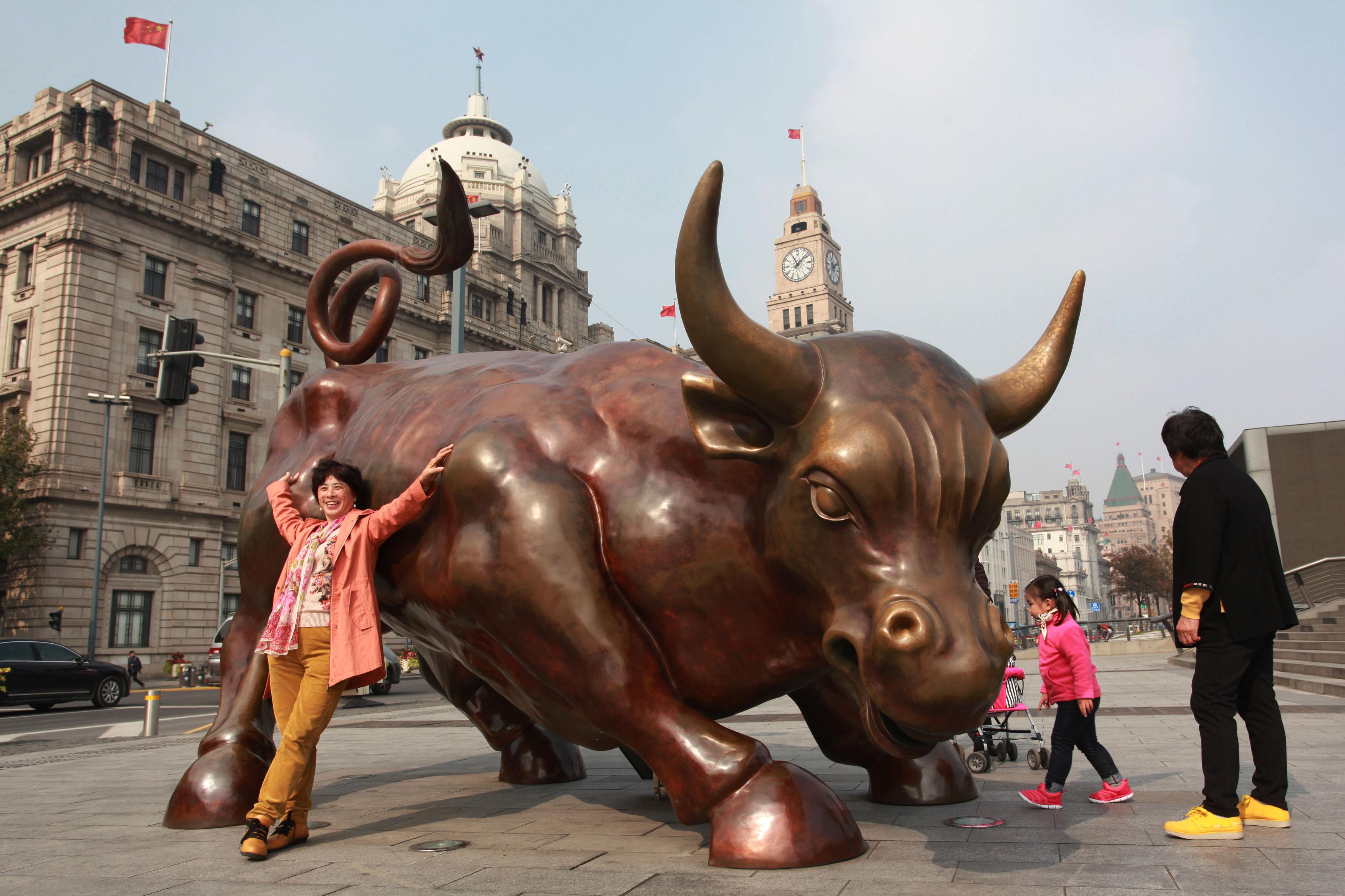 內地股市有望借機反彈，上證綜指有機會測試3100阻力。(資料圖片)