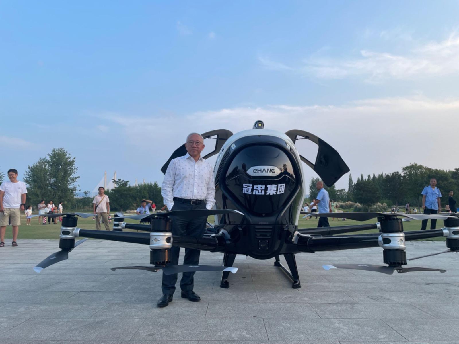 冠忠向億航智能採購30架無人駕駛載人航空器。