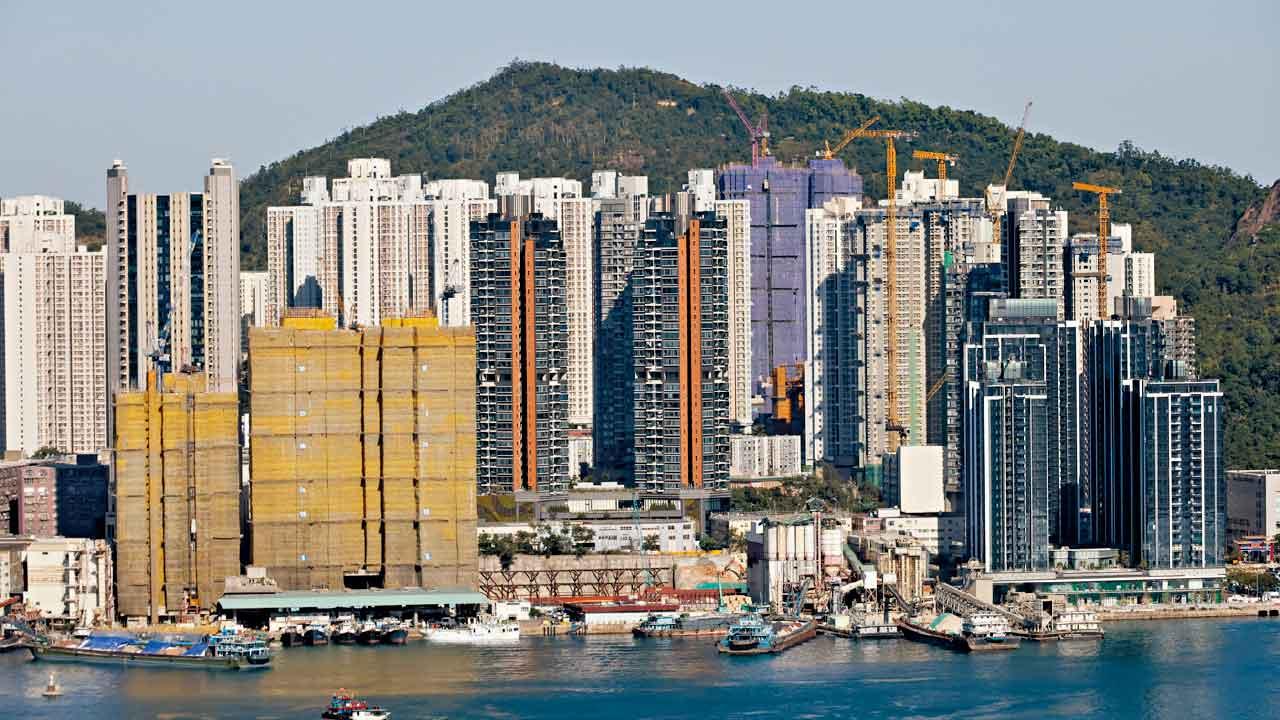 連跌兩月 創8年新低 6月樓價指數按月跌1.24%