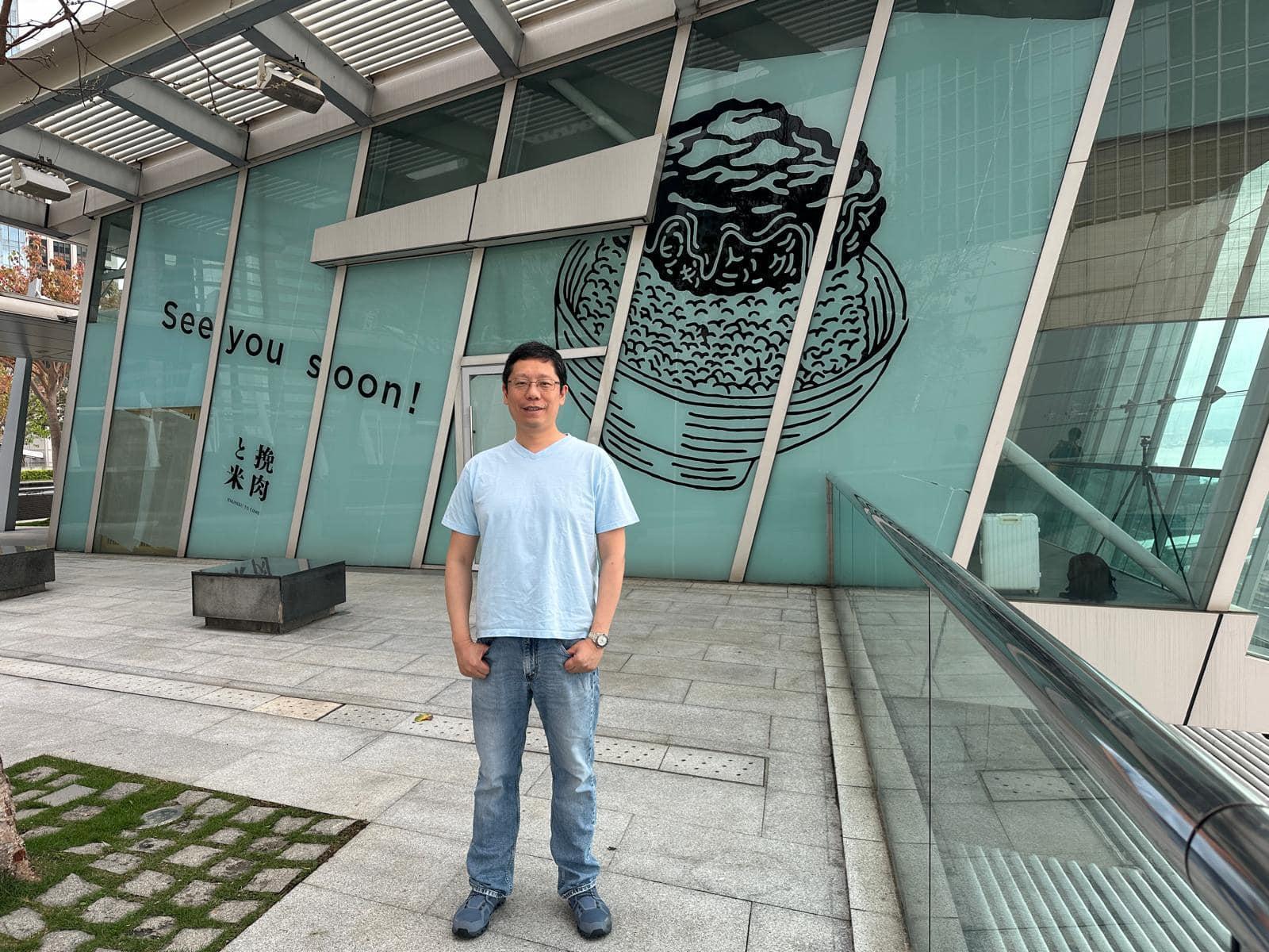 叙福樓黃傑龍宣布「加碼」，再向張家朗送10萬元金會籍。