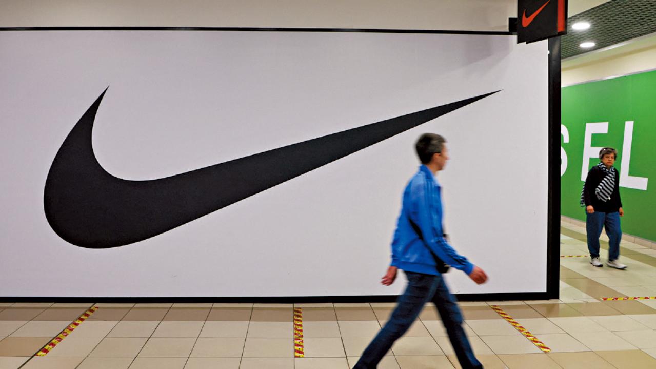 勝利女神也折翼