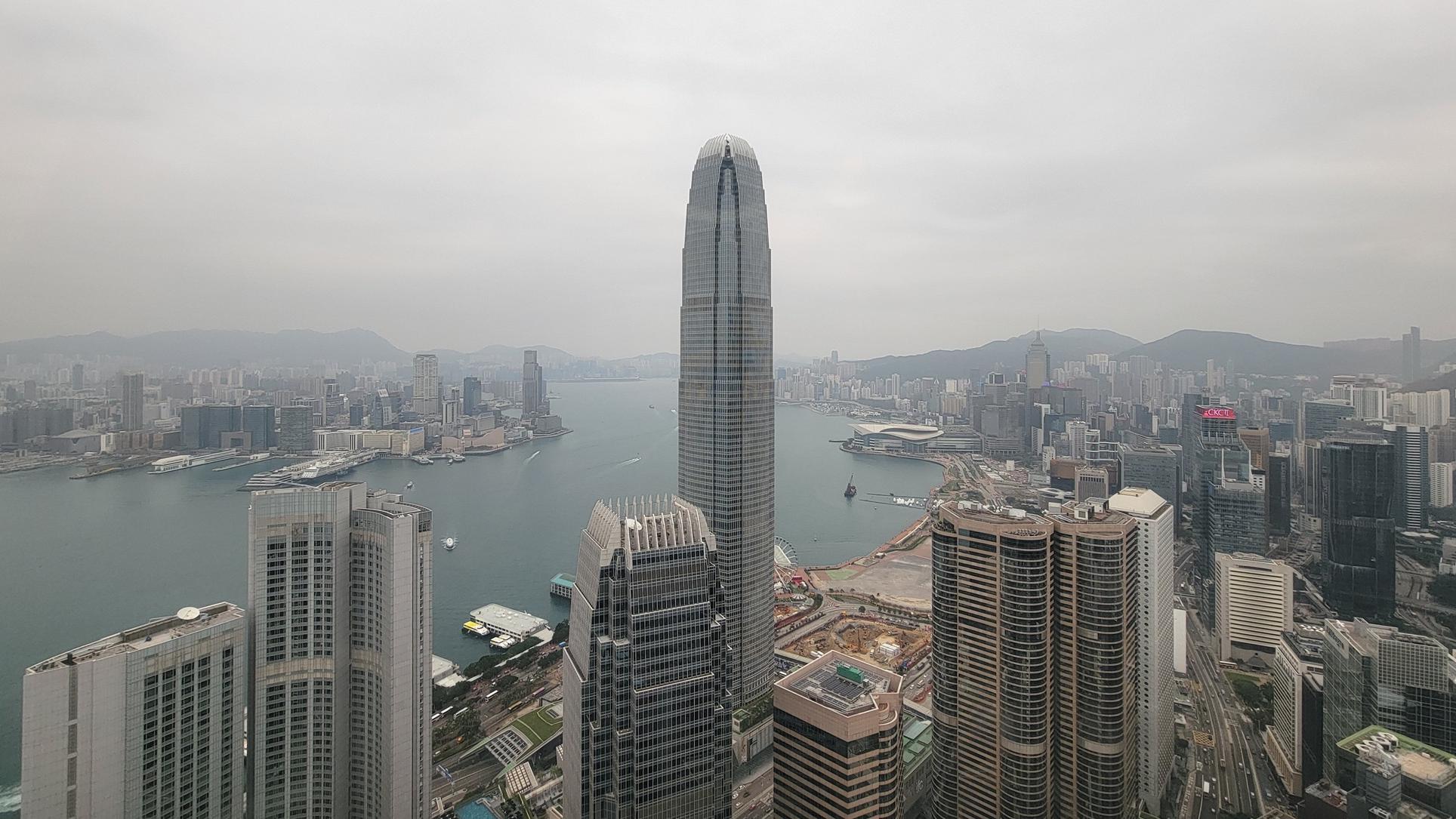 高力：本港甲廈空置率高企 全年租金料跌7%｜工商廈市況