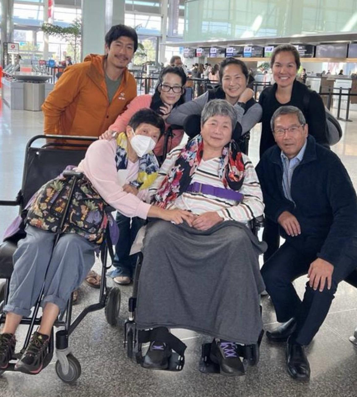 鄭佩佩離世｜2年前坐輪椅照曝光  21年一度傳病危死後遺愛人間