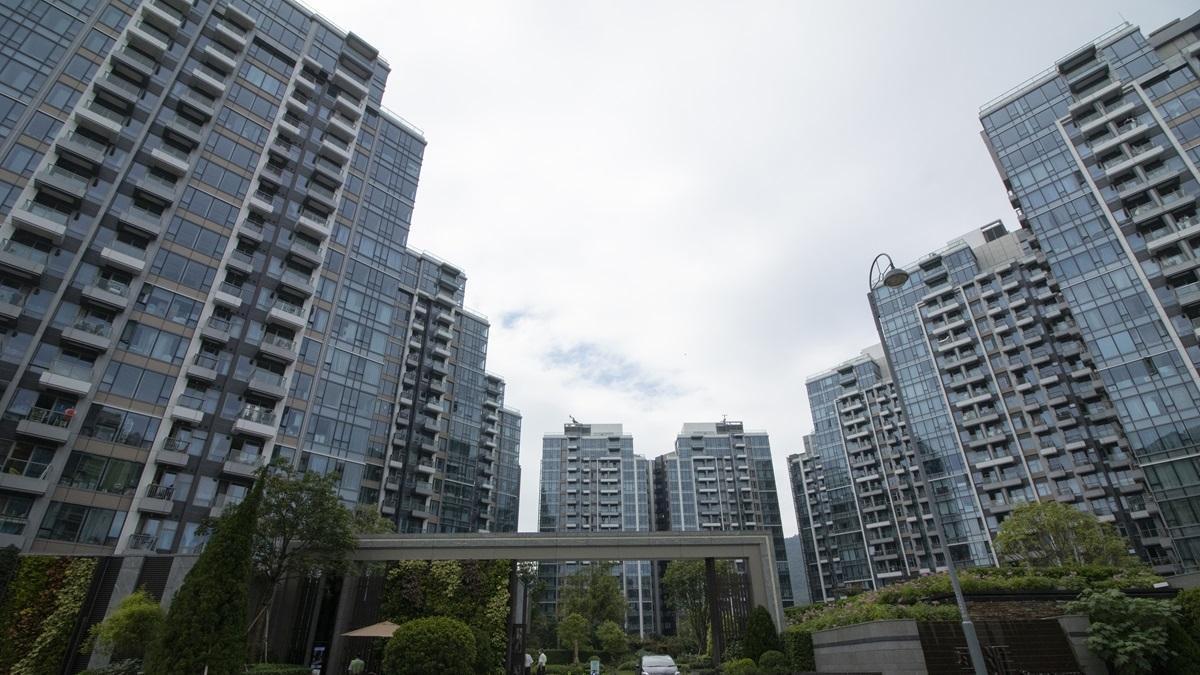 大埔白石角雲匯中層兩房，獲同區夫婦租客以1.85萬承租，業主租金回報僅2.4厘。