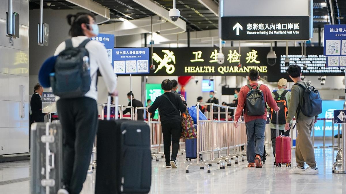 港澳永久性居民當中的非中國籍人士，本月10日起可申請辦理回鄉證。(資料圖片)