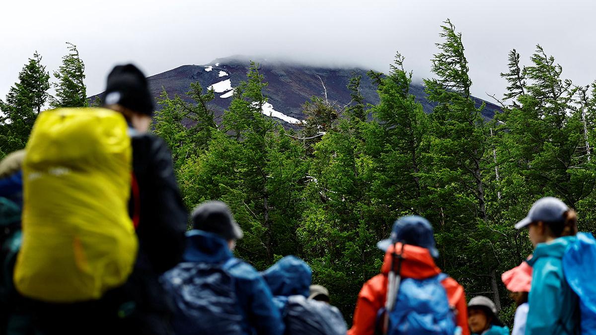 日本富士山7月1日開山進入夏天登山季。(資料圖片／路透社)