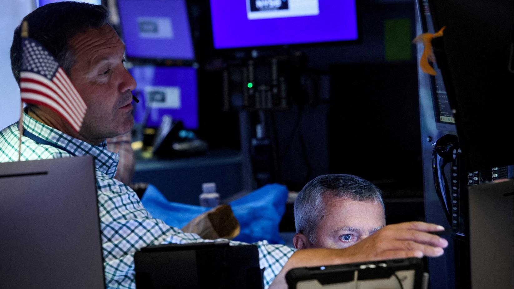 美股大冧｜夜盤交易商Blue Ocean死機 本地券商受累 有人沽貨變沽空？