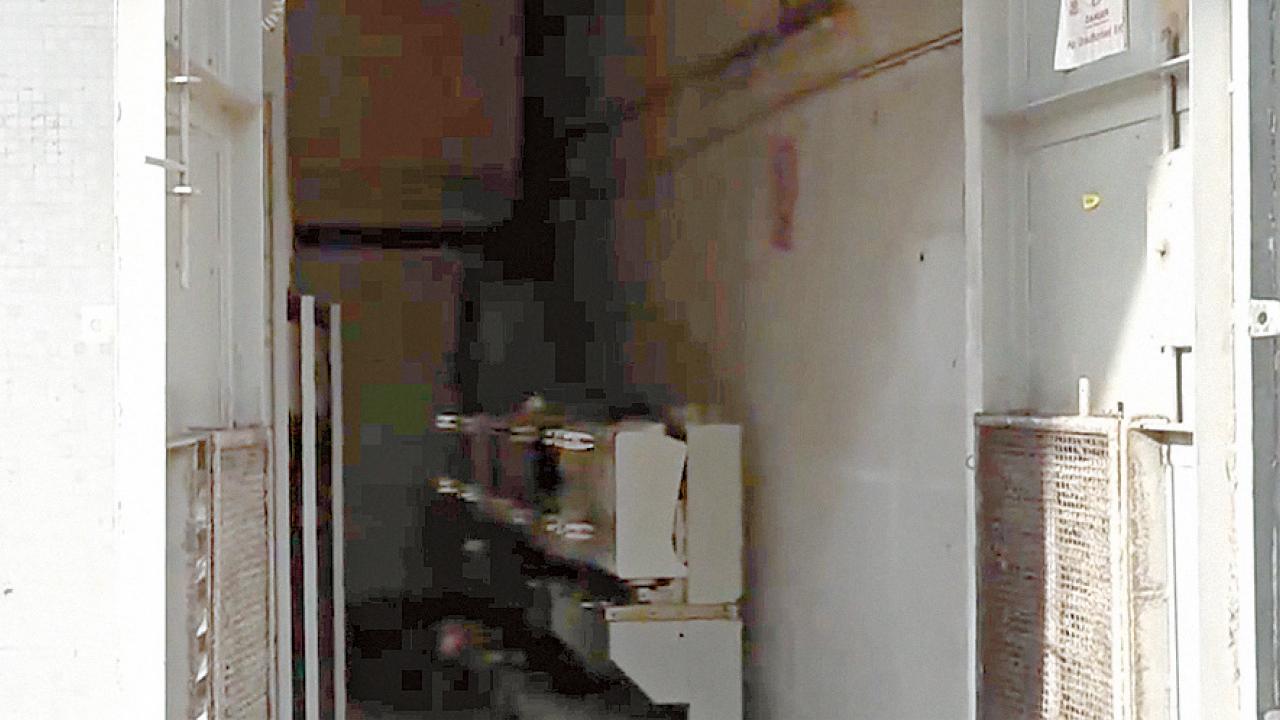 寶林邨電錶房疑電線短路起火 1400戶受影響一度停電