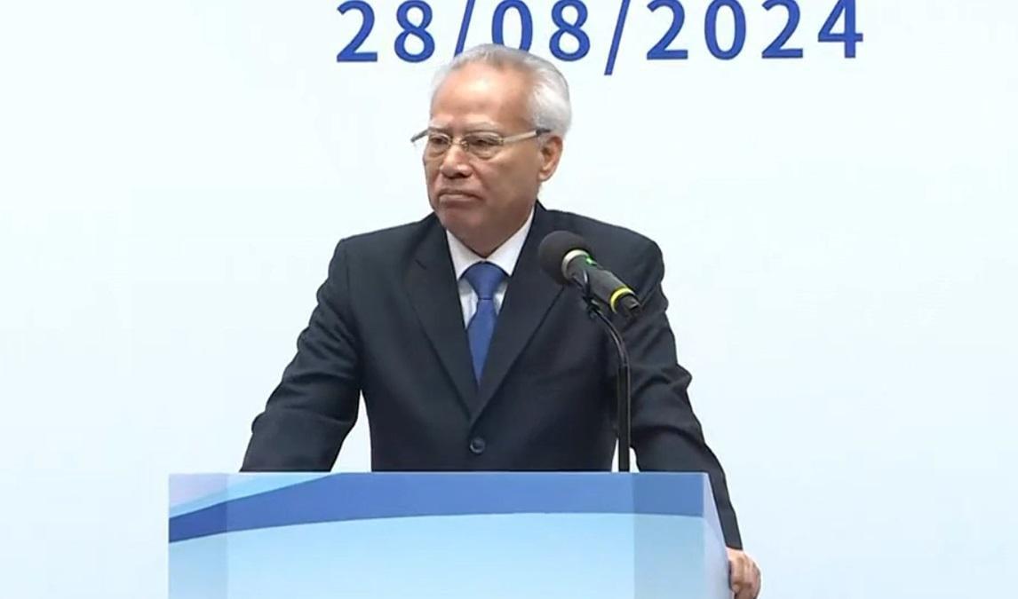 澳門特首選舉｜提名期今日展開　岑浩輝代理人領取提名表