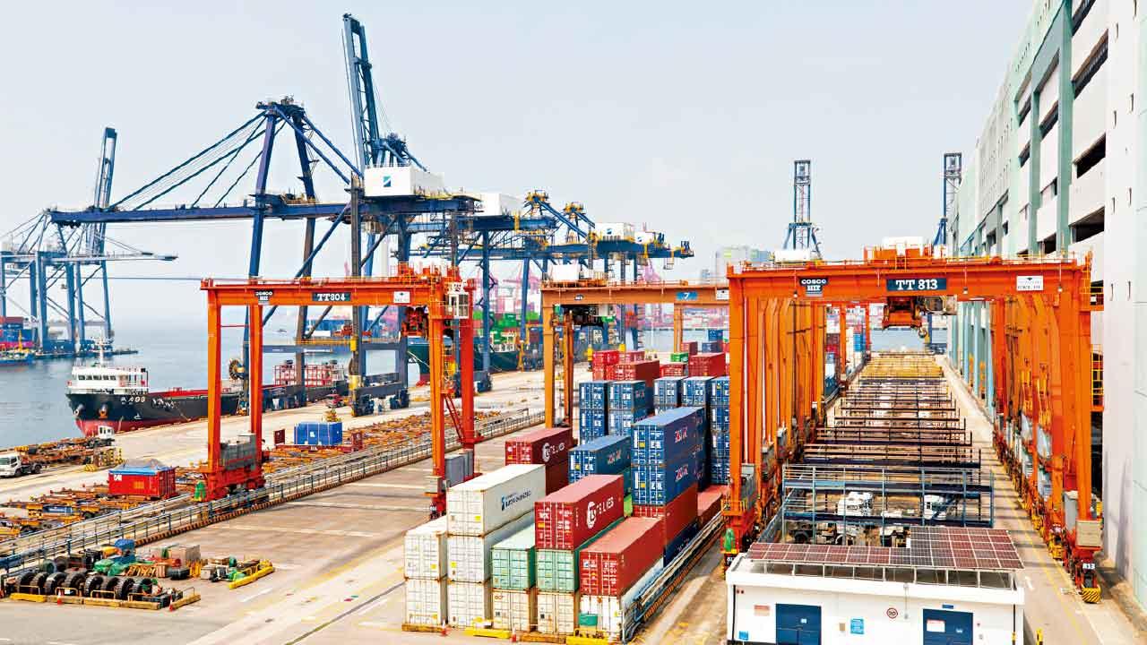 貨櫃碼頭電氣化 裝更多太陽能系統 中電HIT推動綠色智慧港口