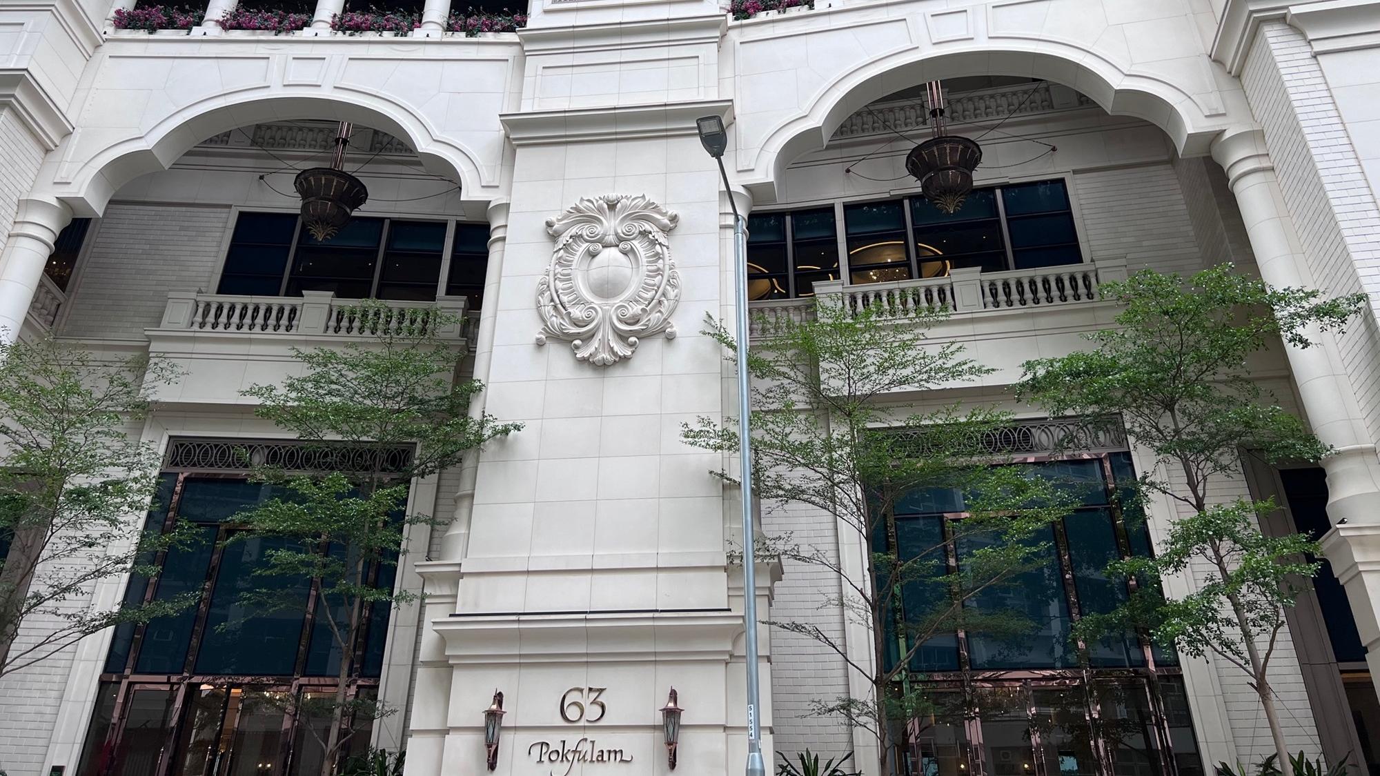 西半山63 POKFULAM低層開放式戶，獲金融客以1.8萬元承租，呎租貼近70元。