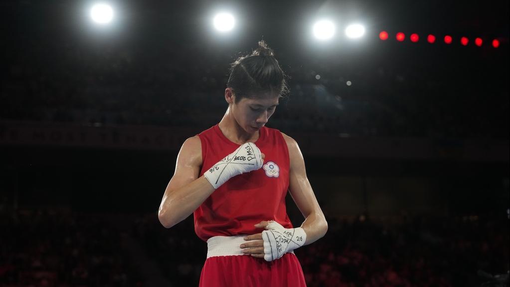 巴黎奧運｜陷性別爭議林郁婷闖拳擊決賽　對手落敗後舉起X手勢抗議