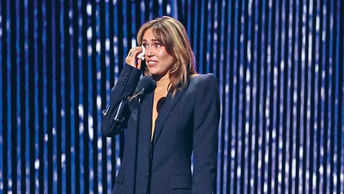 Miley Cyrus獲封最年輕「迪士尼傳奇人物」