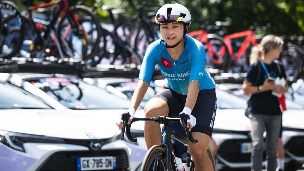 香港單車代表李思穎率先在公路單車賽事上陣。(相片由港協暨奧委會提供)