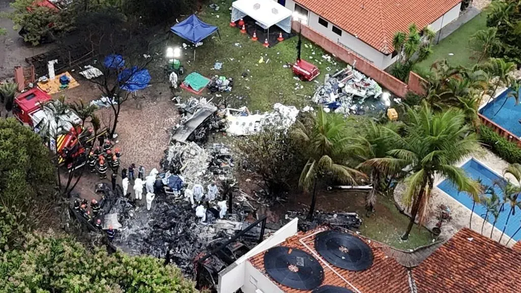 巴西62死空難黑盒尋回　墜機前1分鐘副機師問「發生甚麼事」