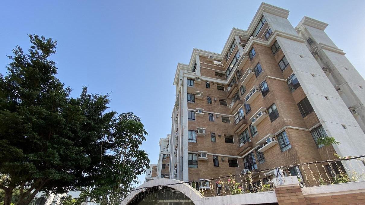 九龍塘又一居錄單號車位買賣成交，原叫價138萬元放盤，現減價38萬以1球沽出，持貨近30年升值三成。