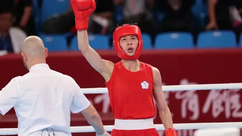 巴黎奧運｜拳擊手林郁婷陷性別爭議　賽後致意疑遭對手無視