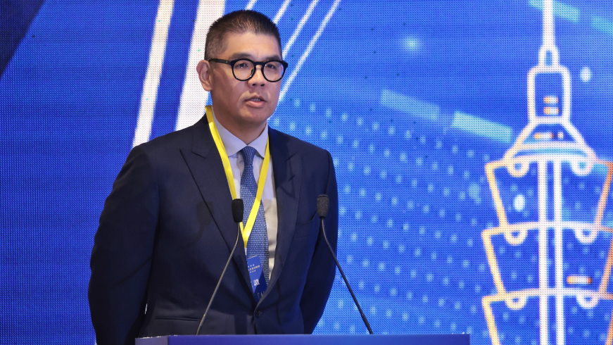 連勝文表示，香港不只是中國的重要對外門戶，也是一個東西方交集，人文薈萃的世界之都。（中通社）　